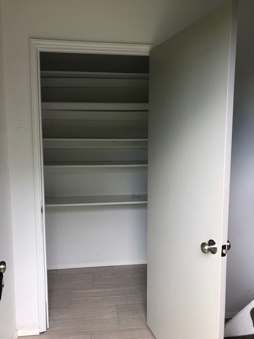 Seattle Apartment: 2714 S King St