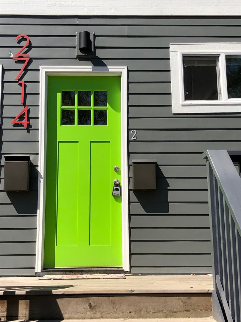 Seattle Apartment: 2714 S King St
