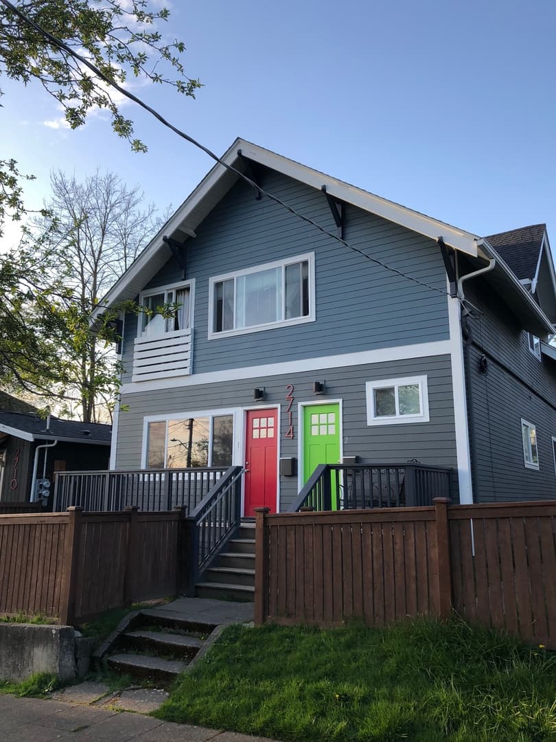 Seattle Apartment: 2714 S King St