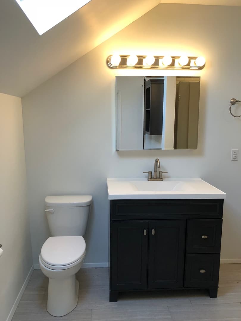Seattle Apartment: 2714 S King St