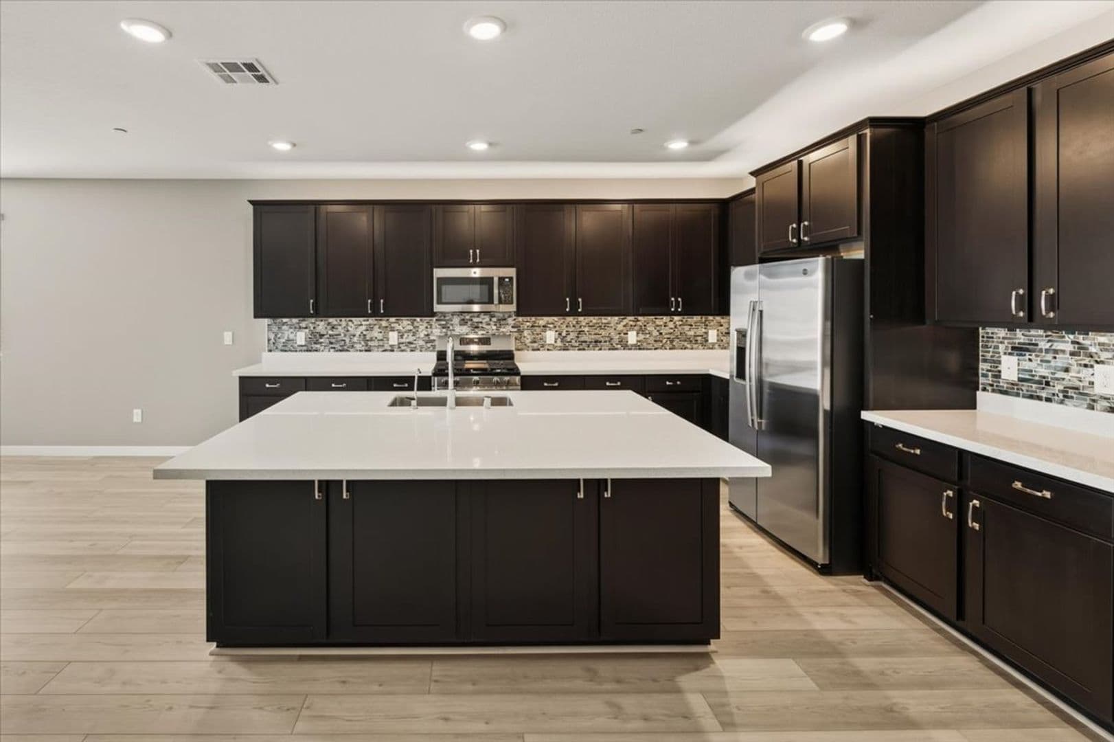 Las Vegas House: 10862 Lewis Pointe Ave