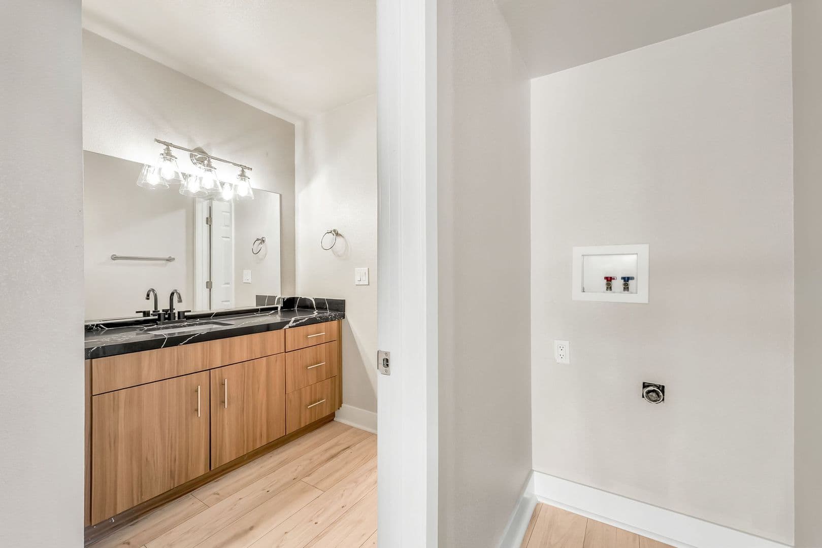 Las Vegas House: 1405 Vegas Valley #226