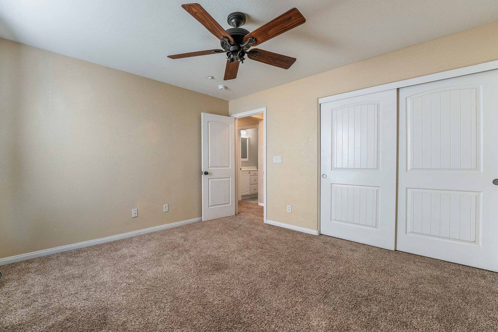 Henderson House: 3220 Mist Effect Ave