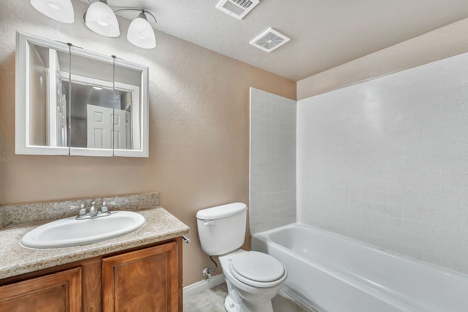 Las Vegas House: 3135 S Mojave Rd #227