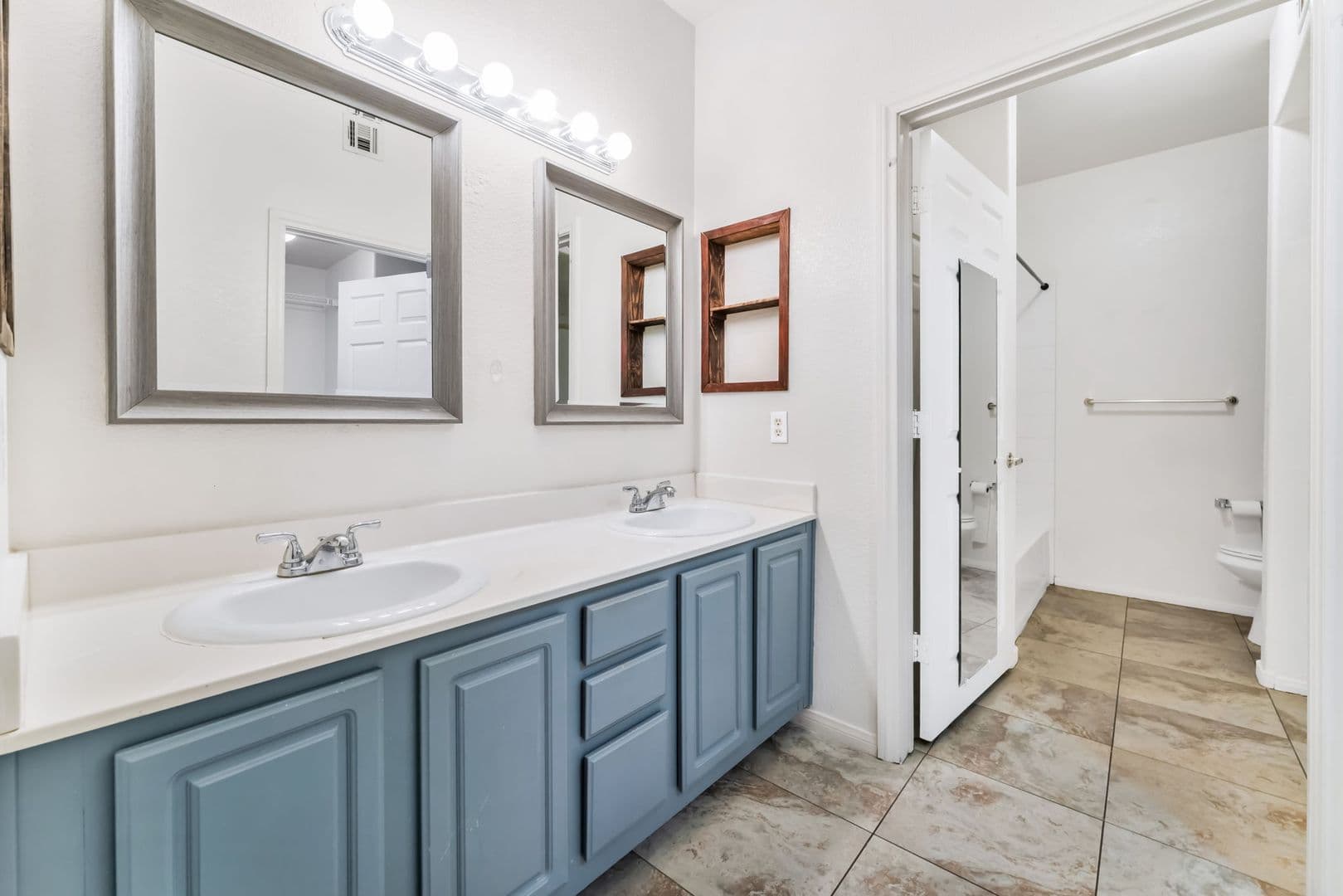 Las Vegas House: 6164 Pine Villa Ave #103