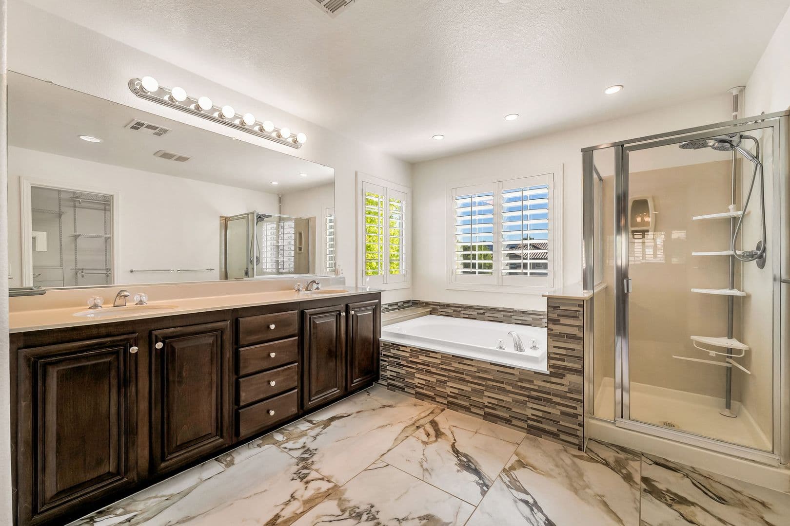 Henderson House: 1153 Orphington Ct
