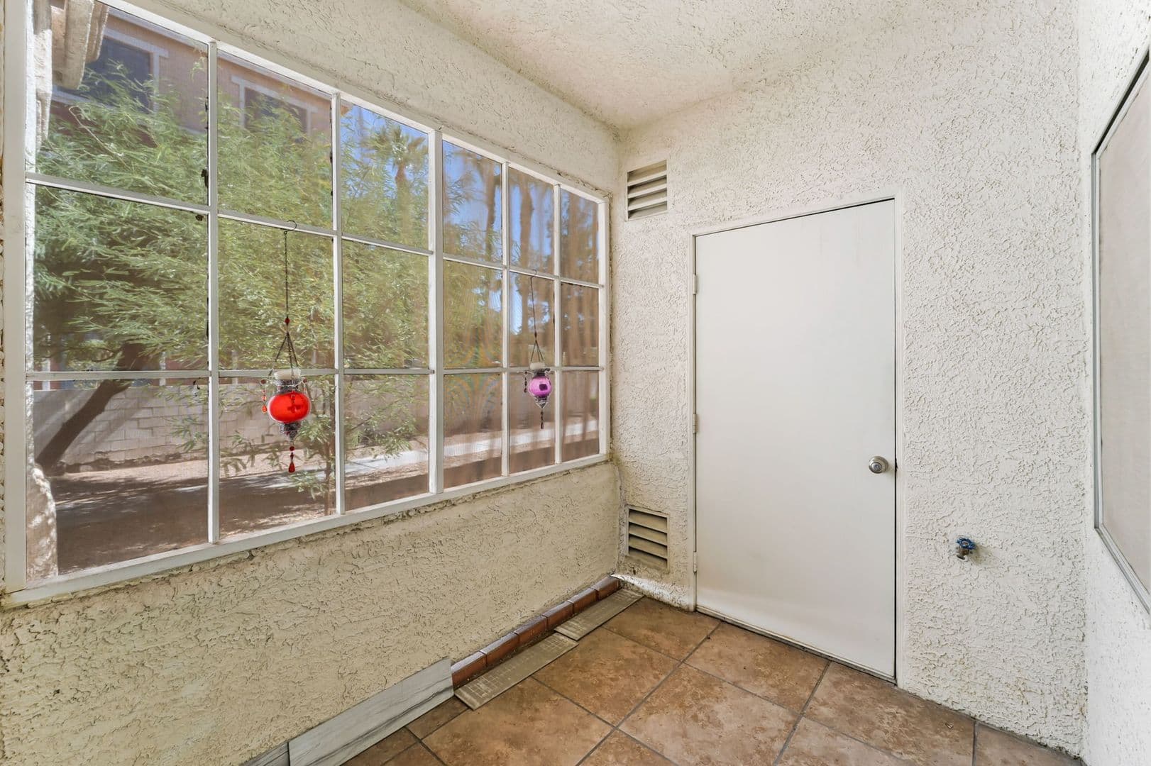 Las Vegas Townhome: 1405 S Nellis #1106