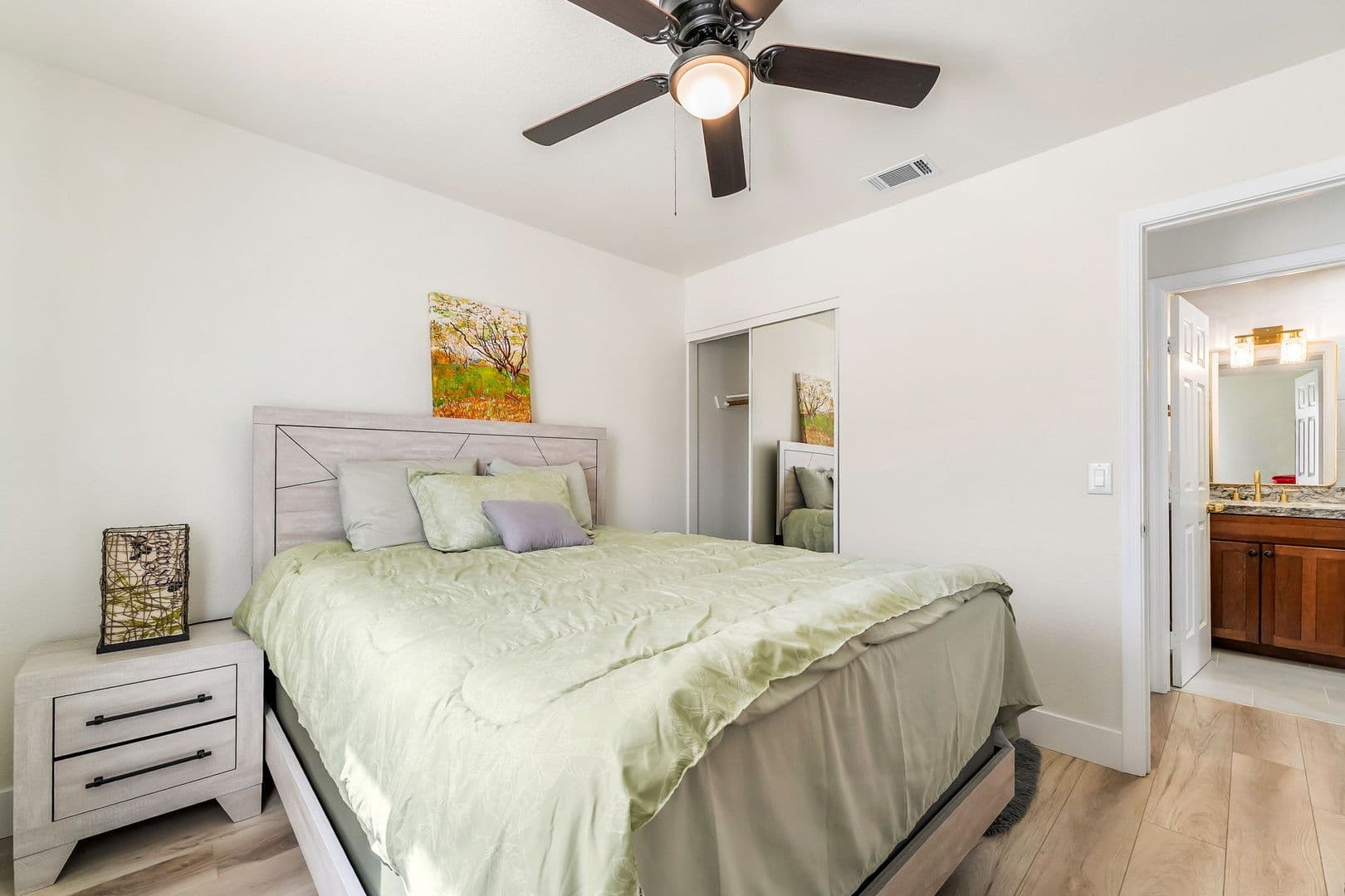 Henderson House: 104 Appian Way