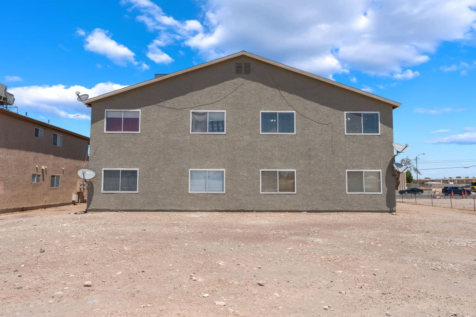 Las Vegas Apartment: 5689 E Lake Mead Blvd
