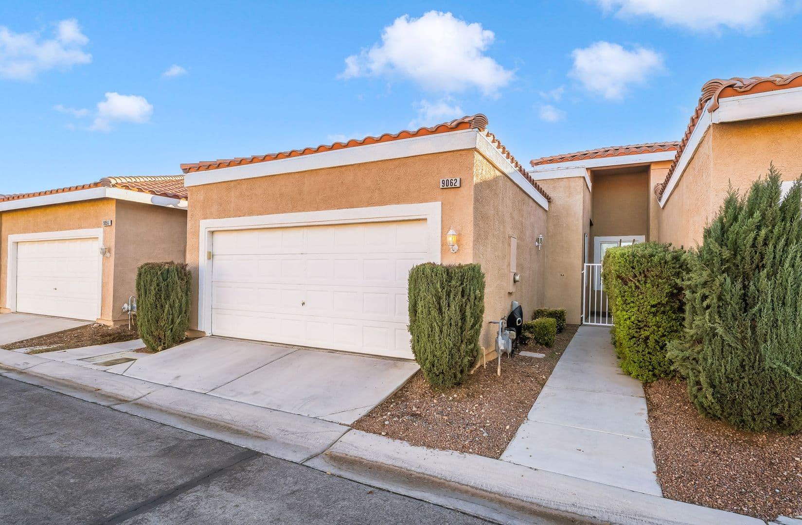 Las Vegas House: 9062 Kimo St.