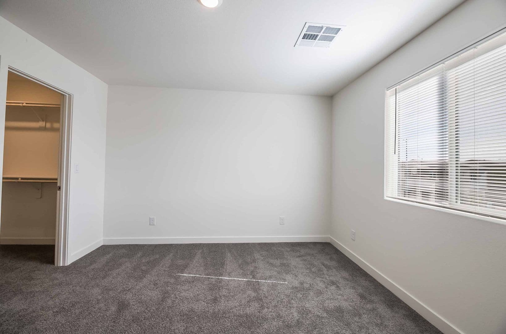 Henderson House: 12749 Epperly St