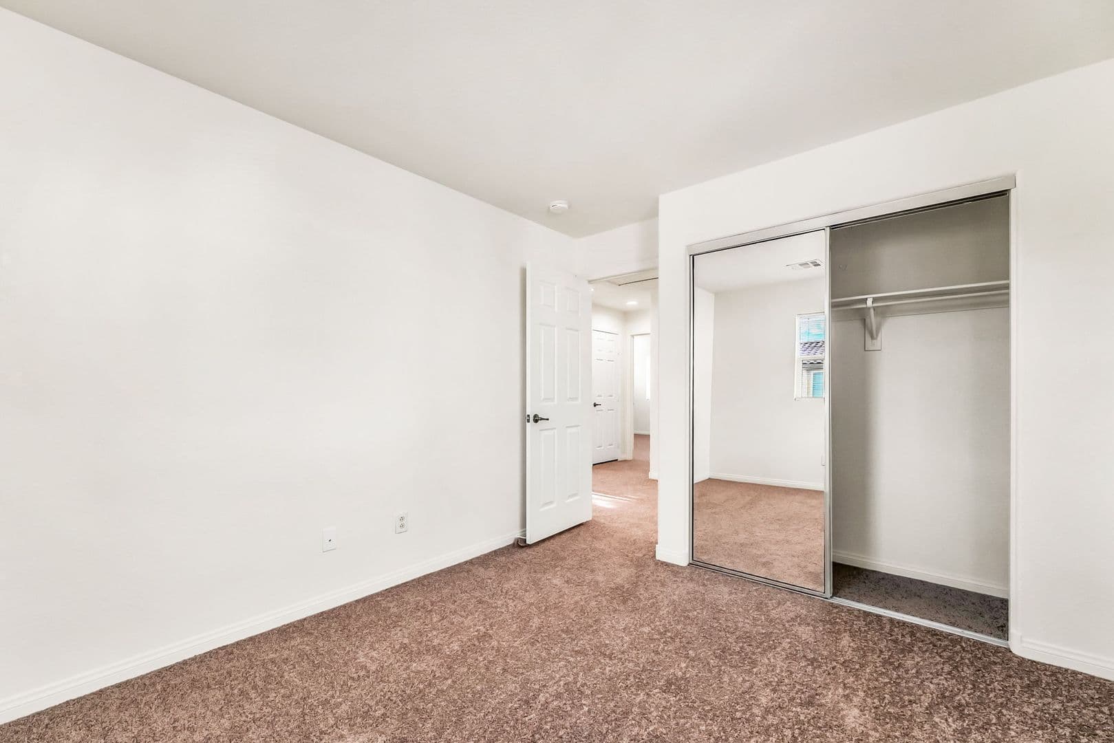 Las Vegas House: 9158 White Rock Peak Street