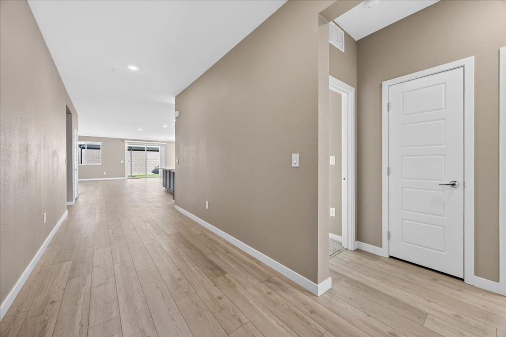 Las Vegas House: 10862 Lewis Pointe Ave