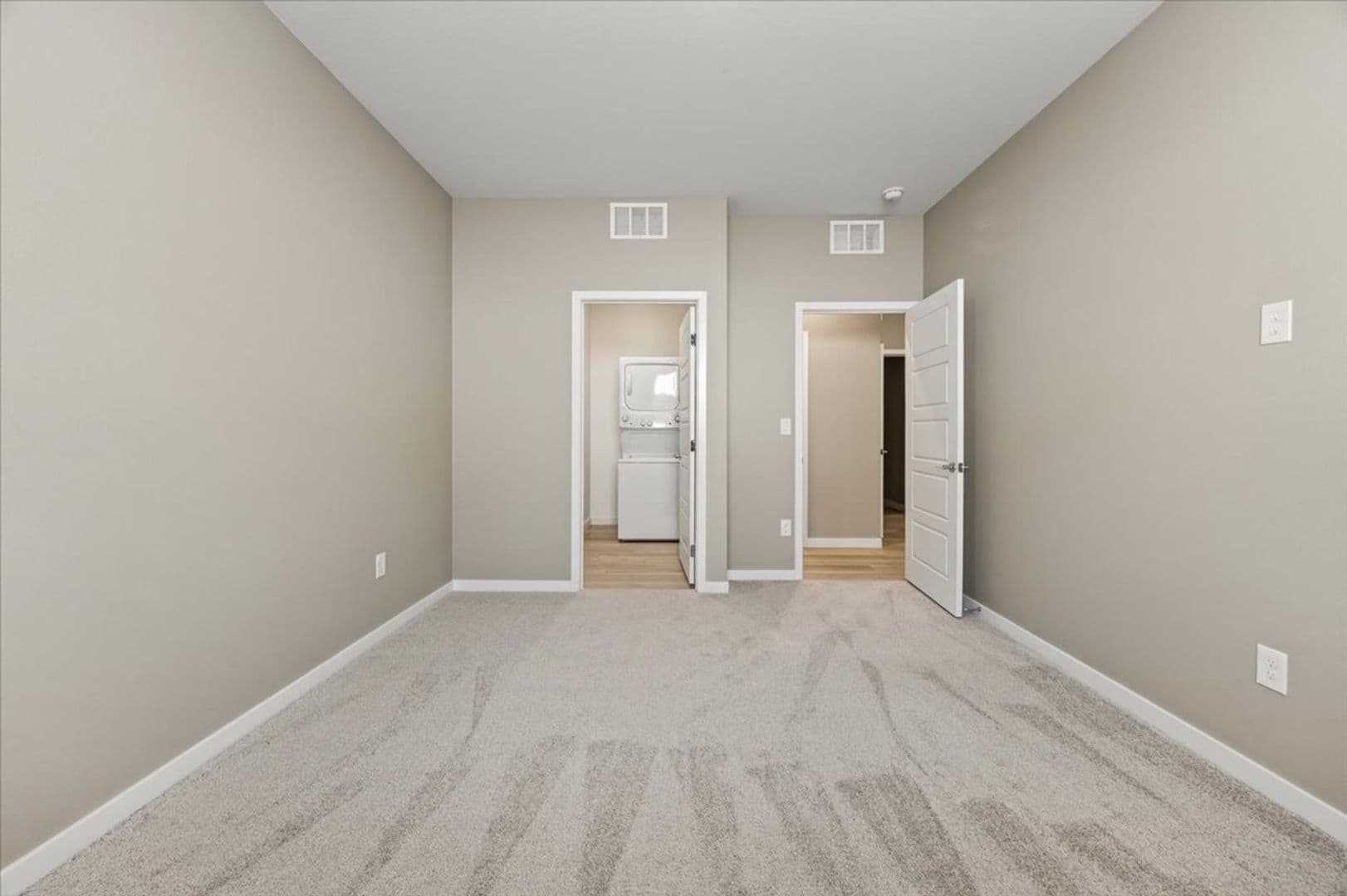 Las Vegas House: 10862 Lewis Pointe Ave