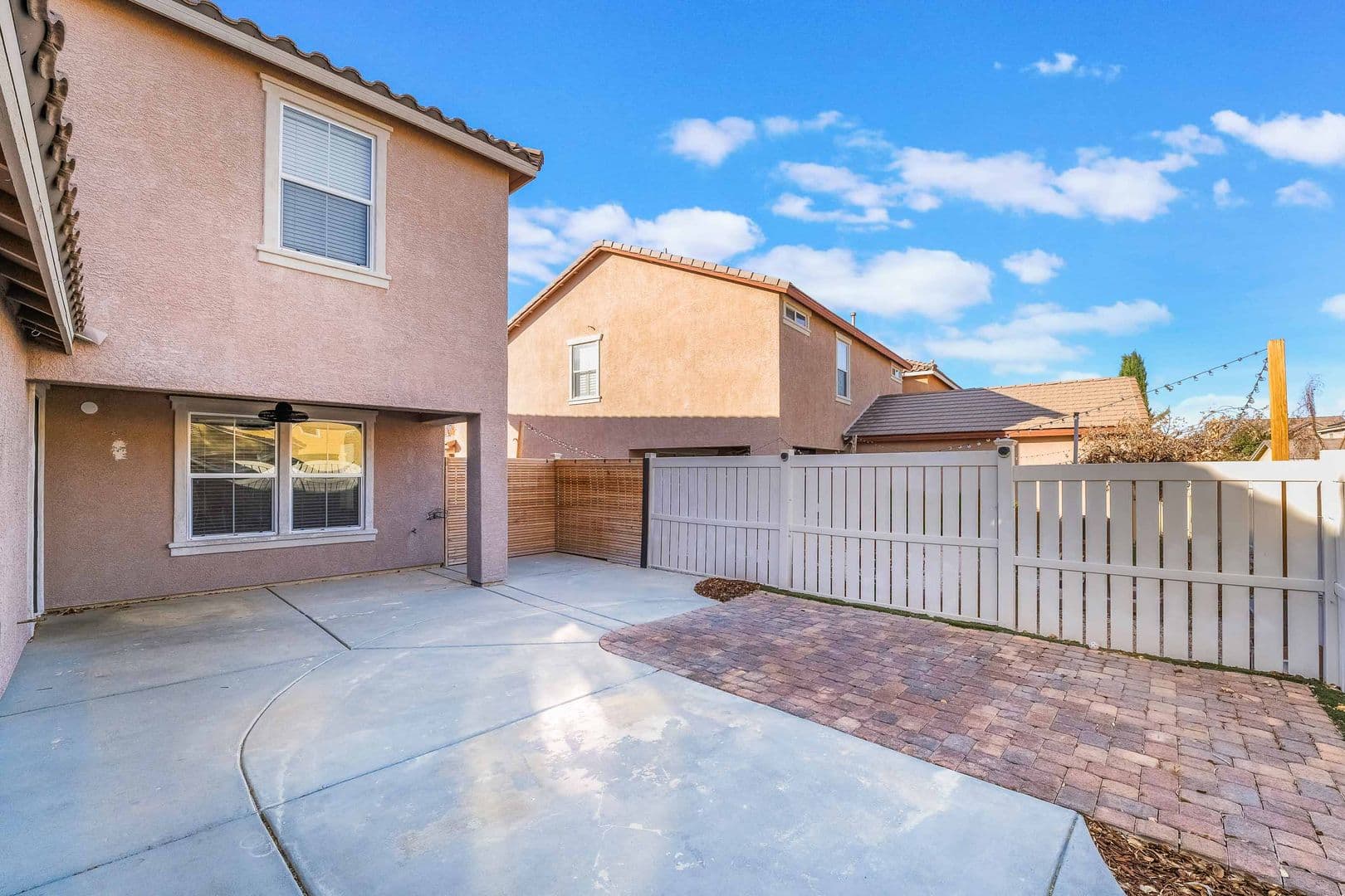 Henderson House: 3220 Mist Effect Ave