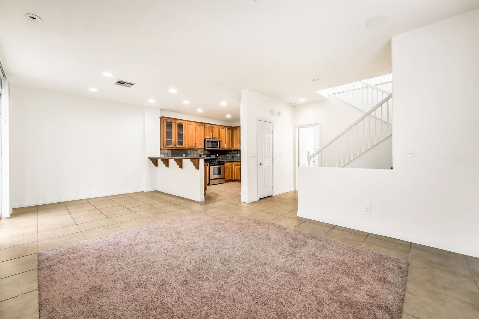 Las Vegas House: 9158 White Rock Peak Street