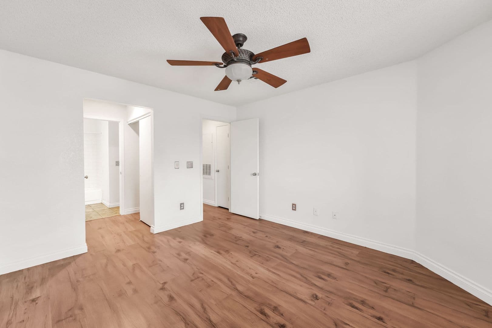 Las Vegas House: 6859 Tamarus Drive #202