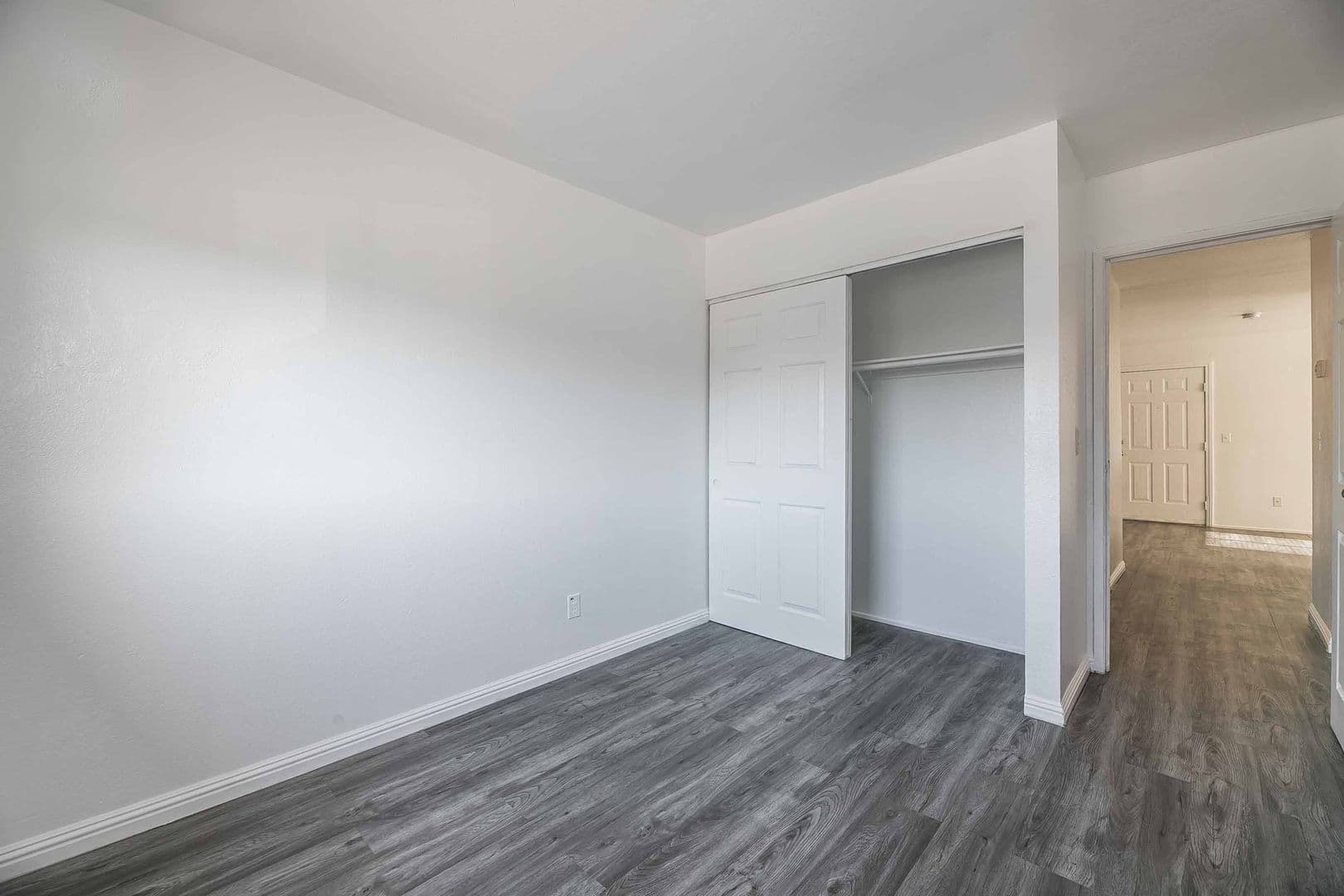 Las Vegas Apartment: 4721 Cessna Ave