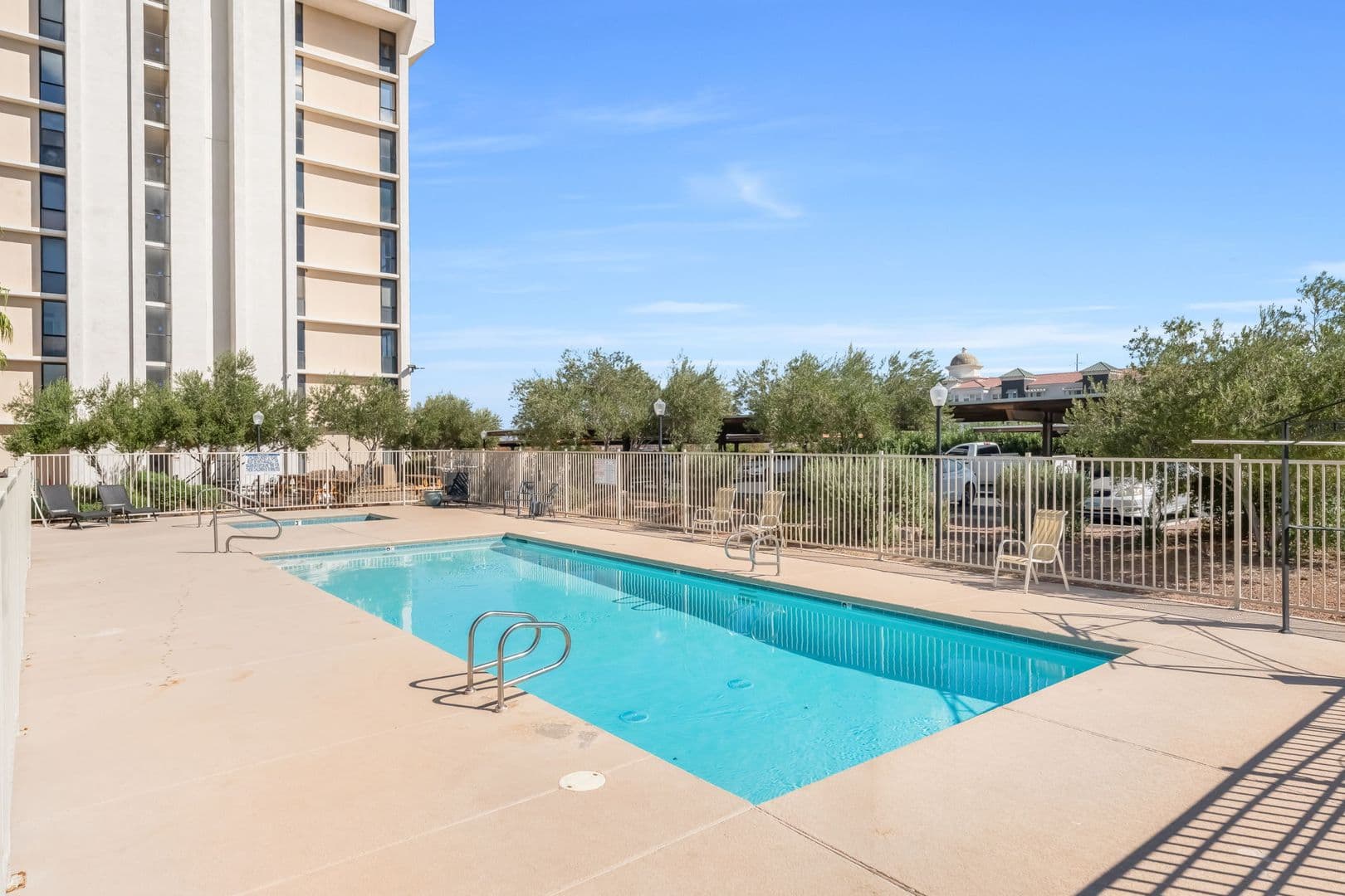 Las Vegas House: 3930 University Center #803