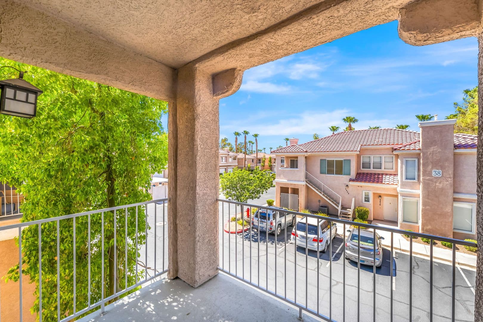 Henderson House: 251 S Green Valley Parkway #3921