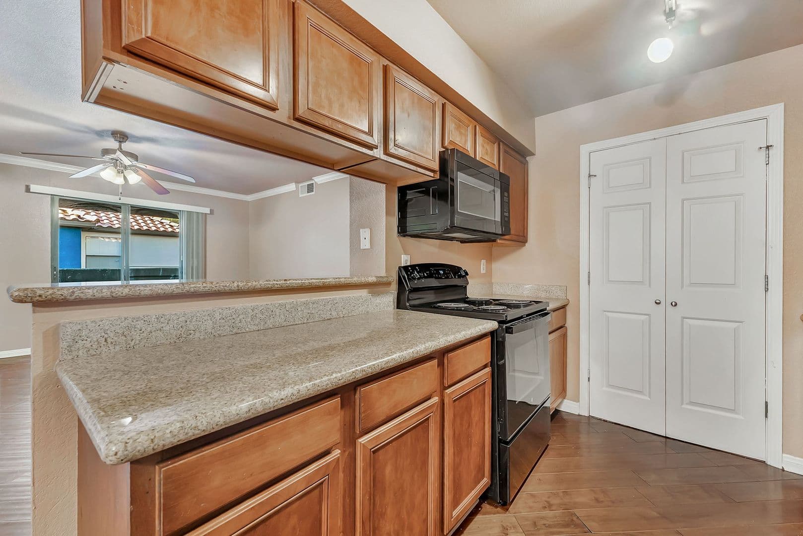 Las Vegas House: 3135 S Mojave Rd #227