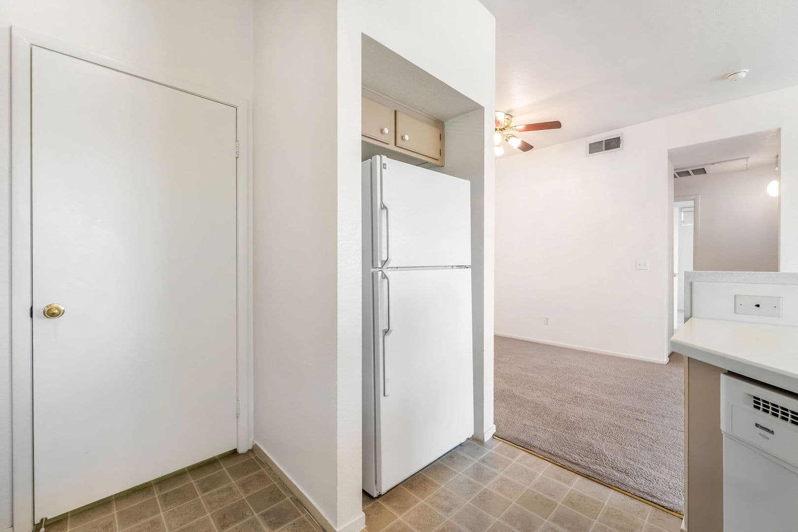 Henderson House: 251 S Green Valley Parkway #3921