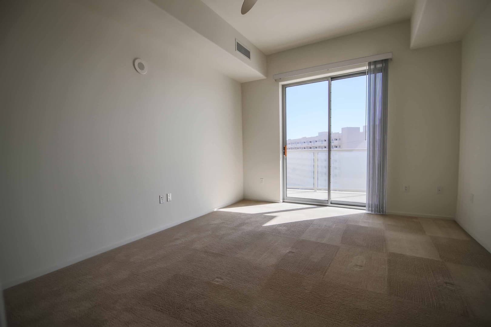 Las Vegas House: 8255 S Las Vegas Blvd #819