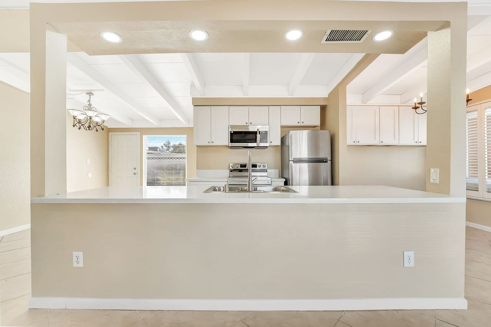 Las Vegas House: 867 Lulu Ave.