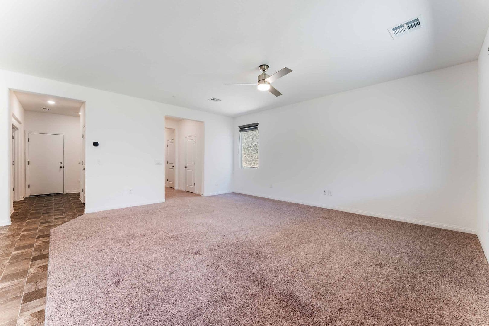 North Las Vegas House: 6958 Stone Cactus St