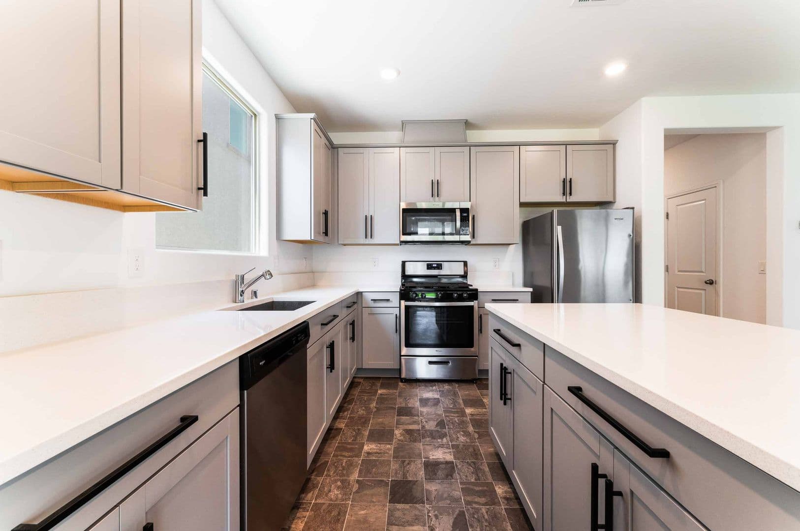 North Las Vegas House: 6958 Stone Cactus St