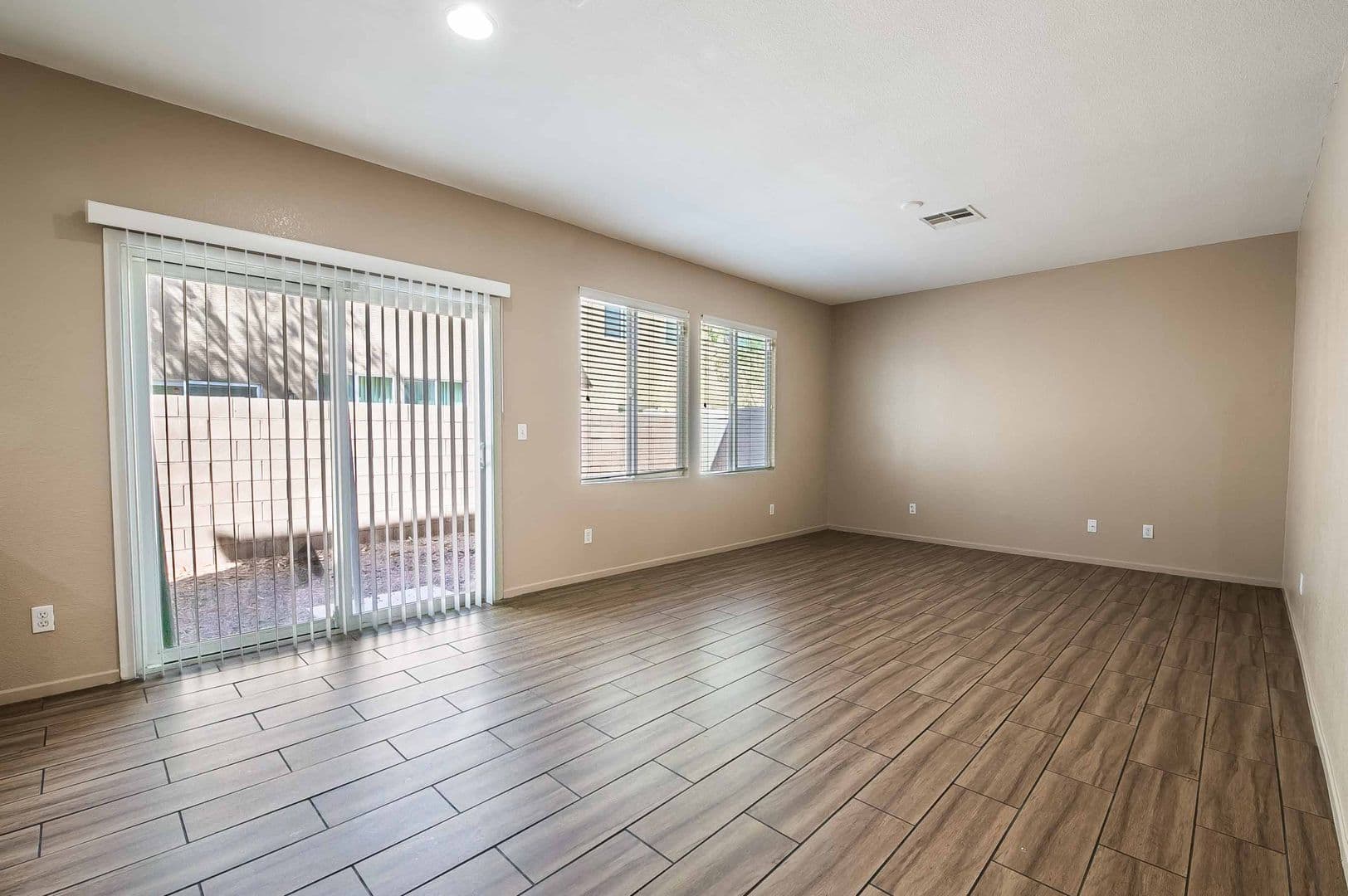 Las Vegas House: 3925 Meadow Foxtail Drive