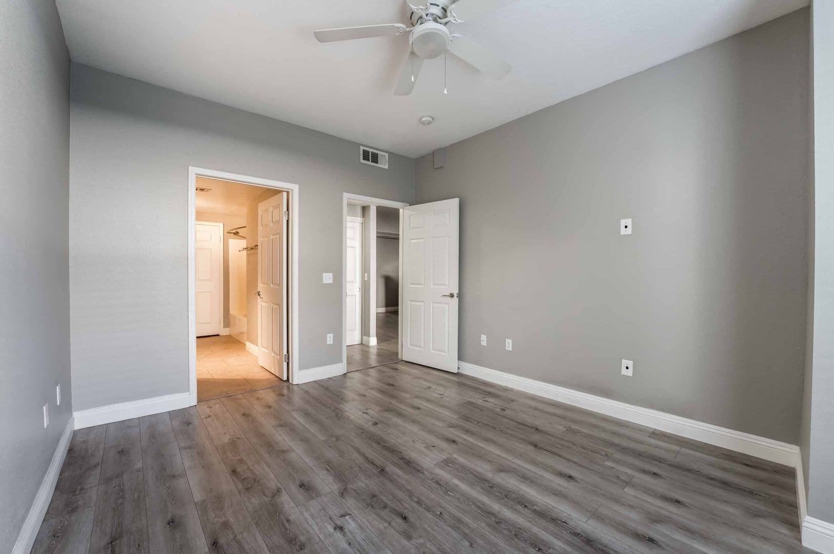 Las Vegas House: 10001 Peace Way #1276