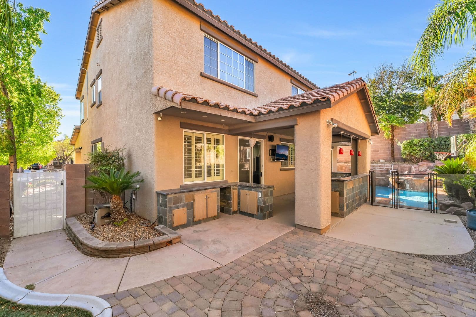 Henderson House: 1153 Orphington Ct