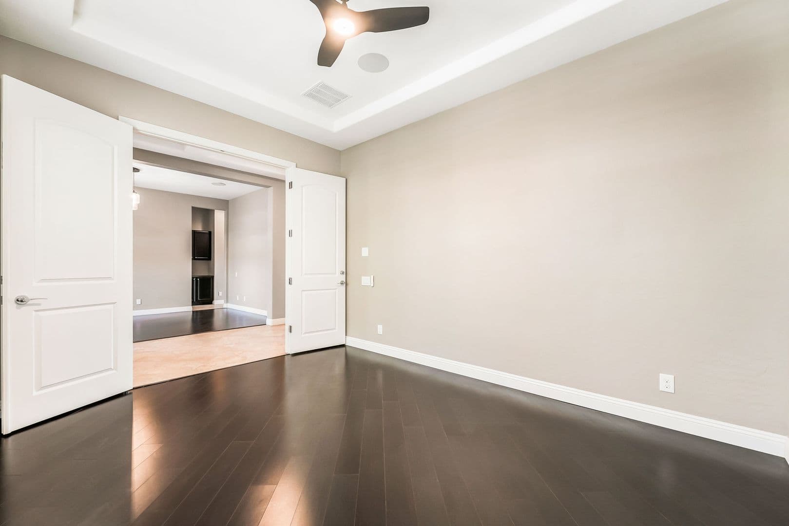 Henderson House: 2501 Luberon Dr