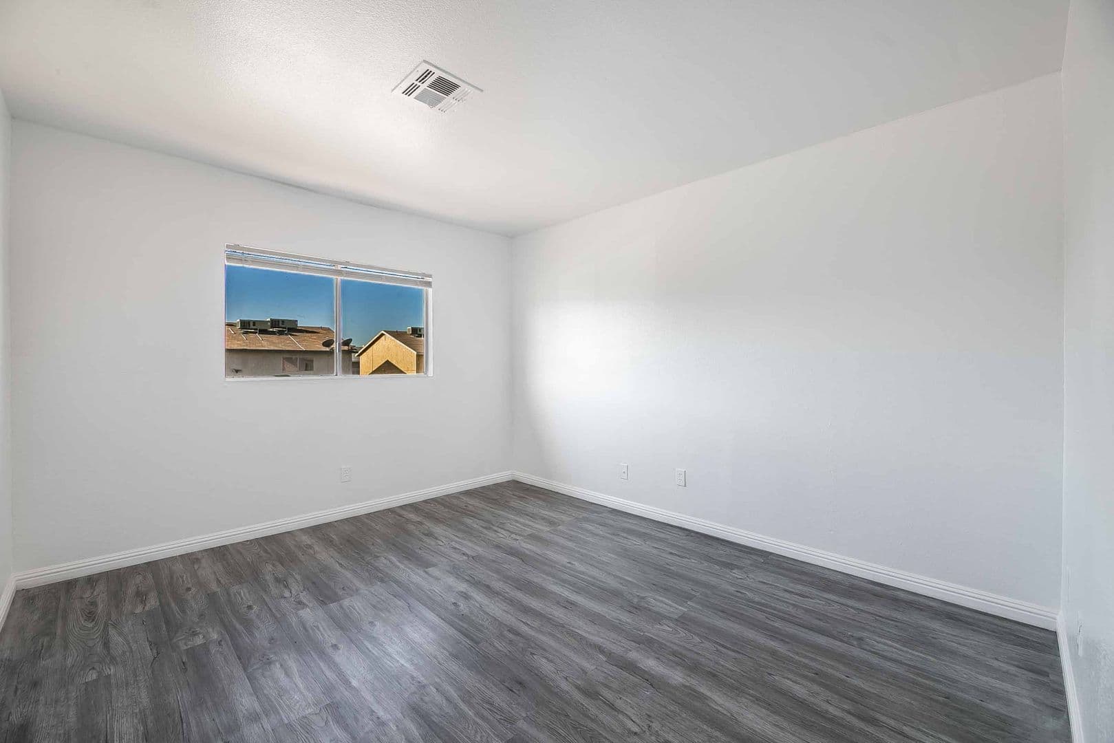 Las Vegas Apartment: 4721 Cessna Ave