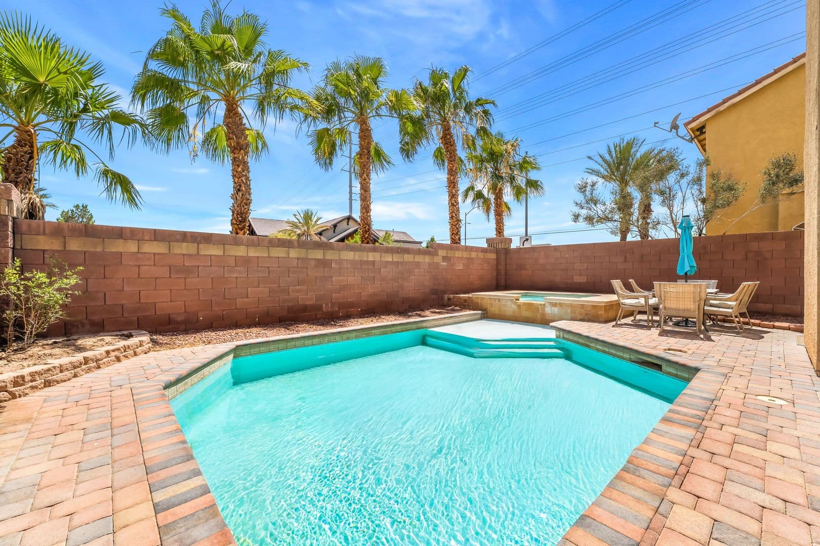 Las Vegas House: 6877 Philharmonic Ave