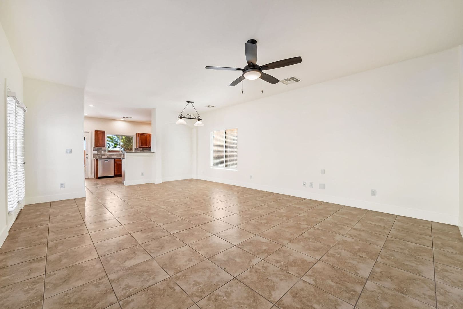 Las Vegas House: 9372 Glendora Valley St