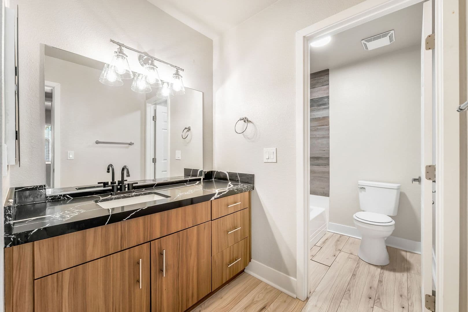Las Vegas House: 1405 Vegas Valley #226