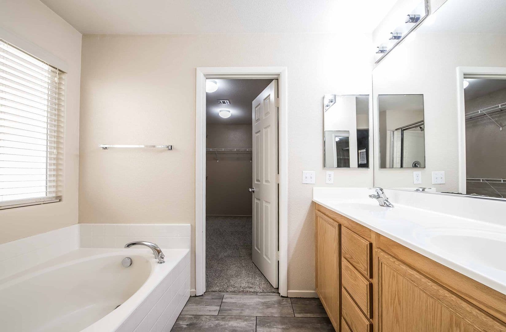 Las Vegas House: 3925 Meadow Foxtail Drive
