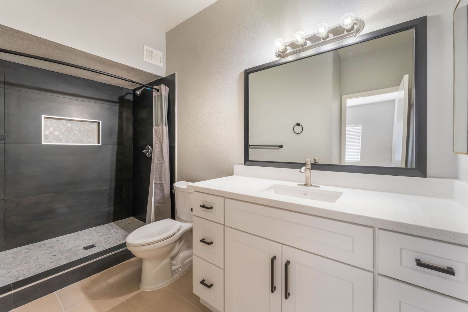 Las Vegas Apartment: 5689 E Lake Mead Blvd