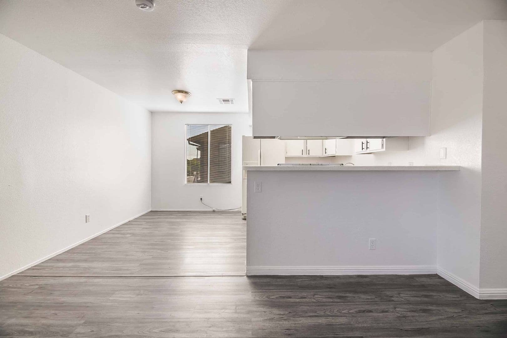 Las Vegas Apartment: 4721 Cessna Ave