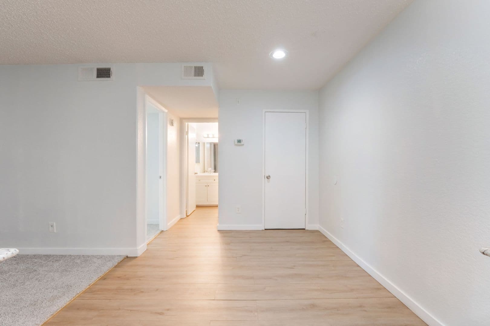 Las Vegas House: 230 Mission Newport Ln #105