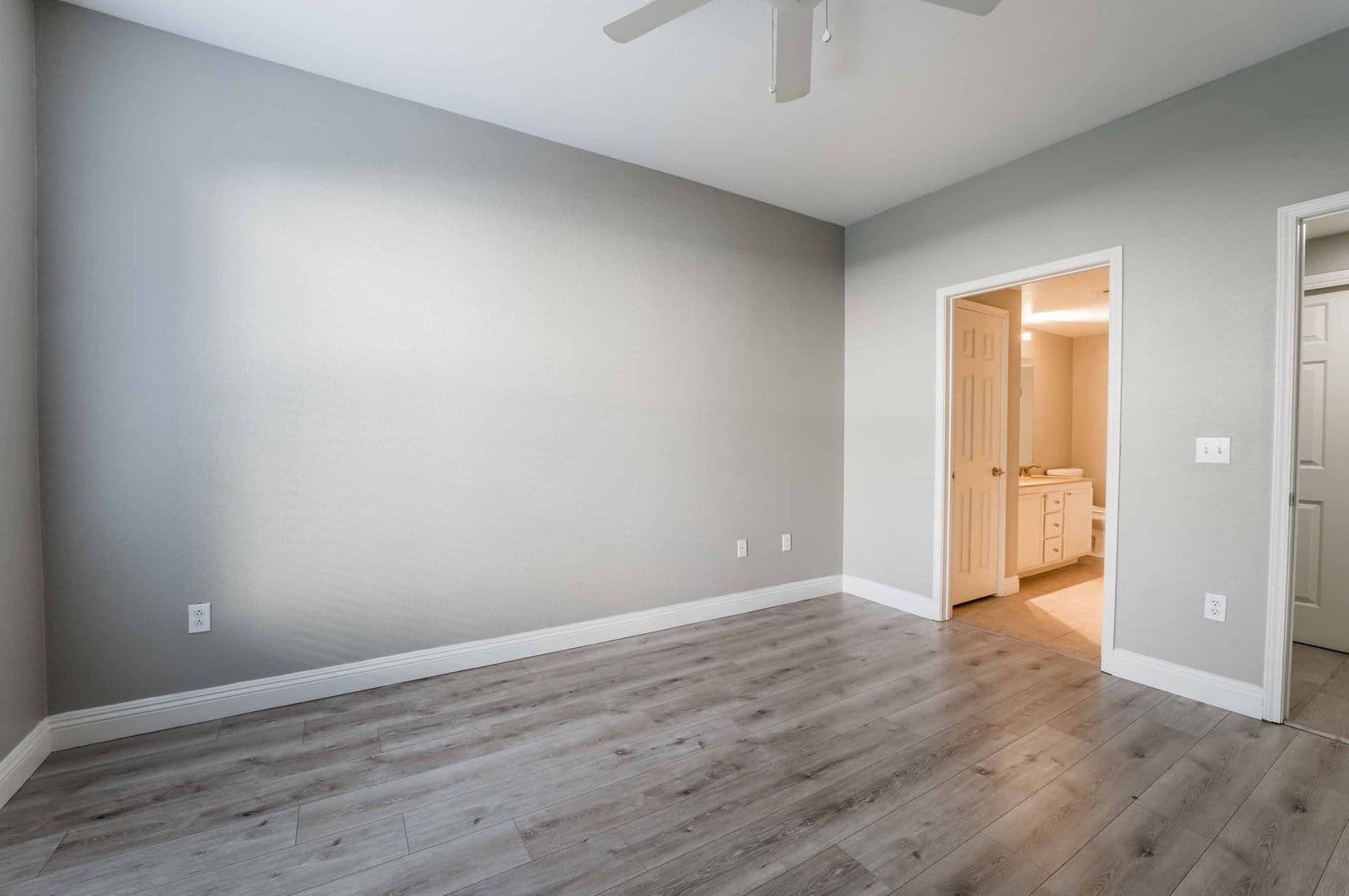 Las Vegas House: 10001 Peace Way #1276