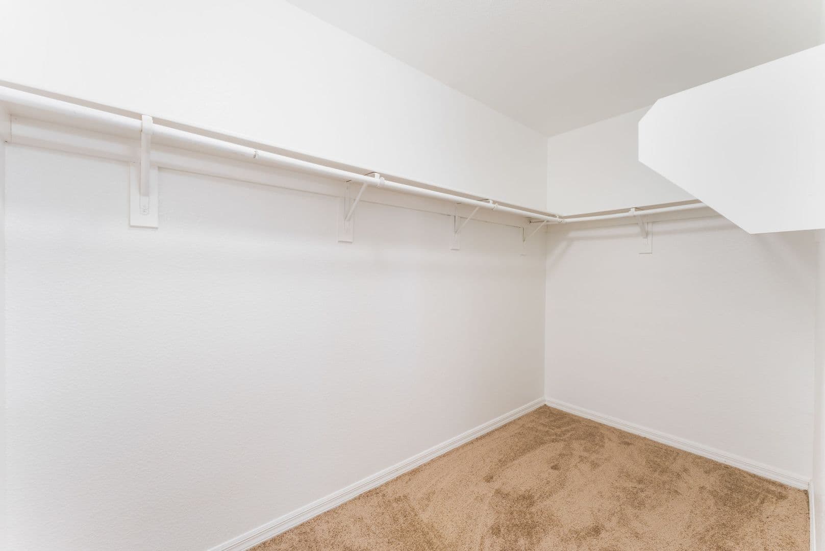 North Las Vegas House: 32 Rosa Rosales Ct