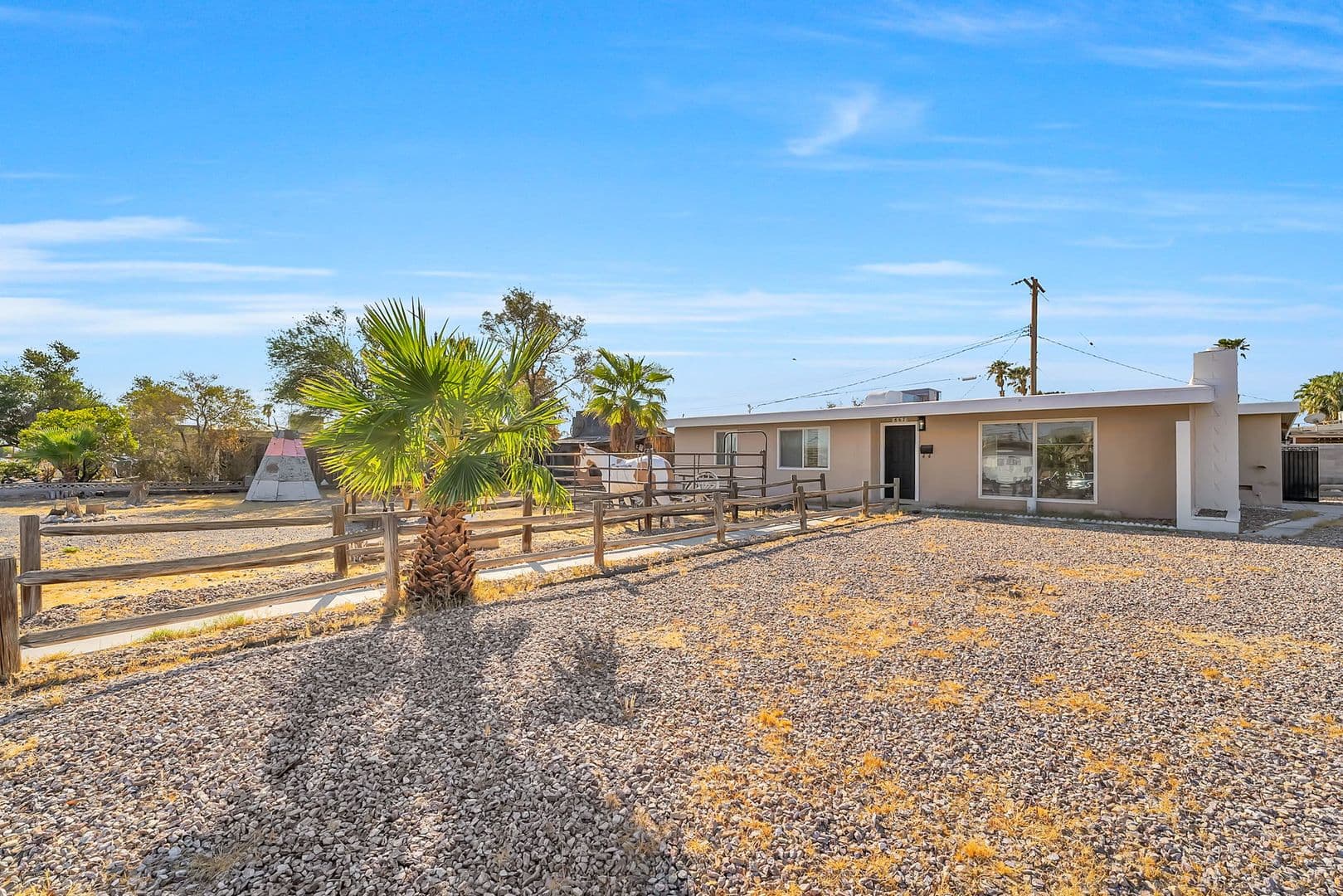 Las Vegas House: 867 Lulu Ave.