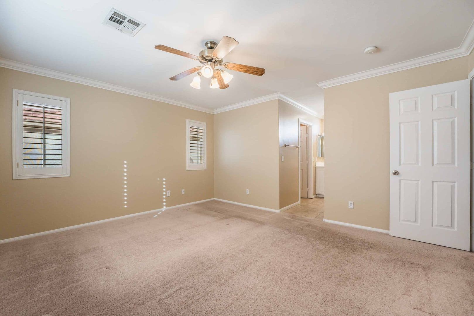Las Vegas House: 1390 Louisiana Lakes Avenue