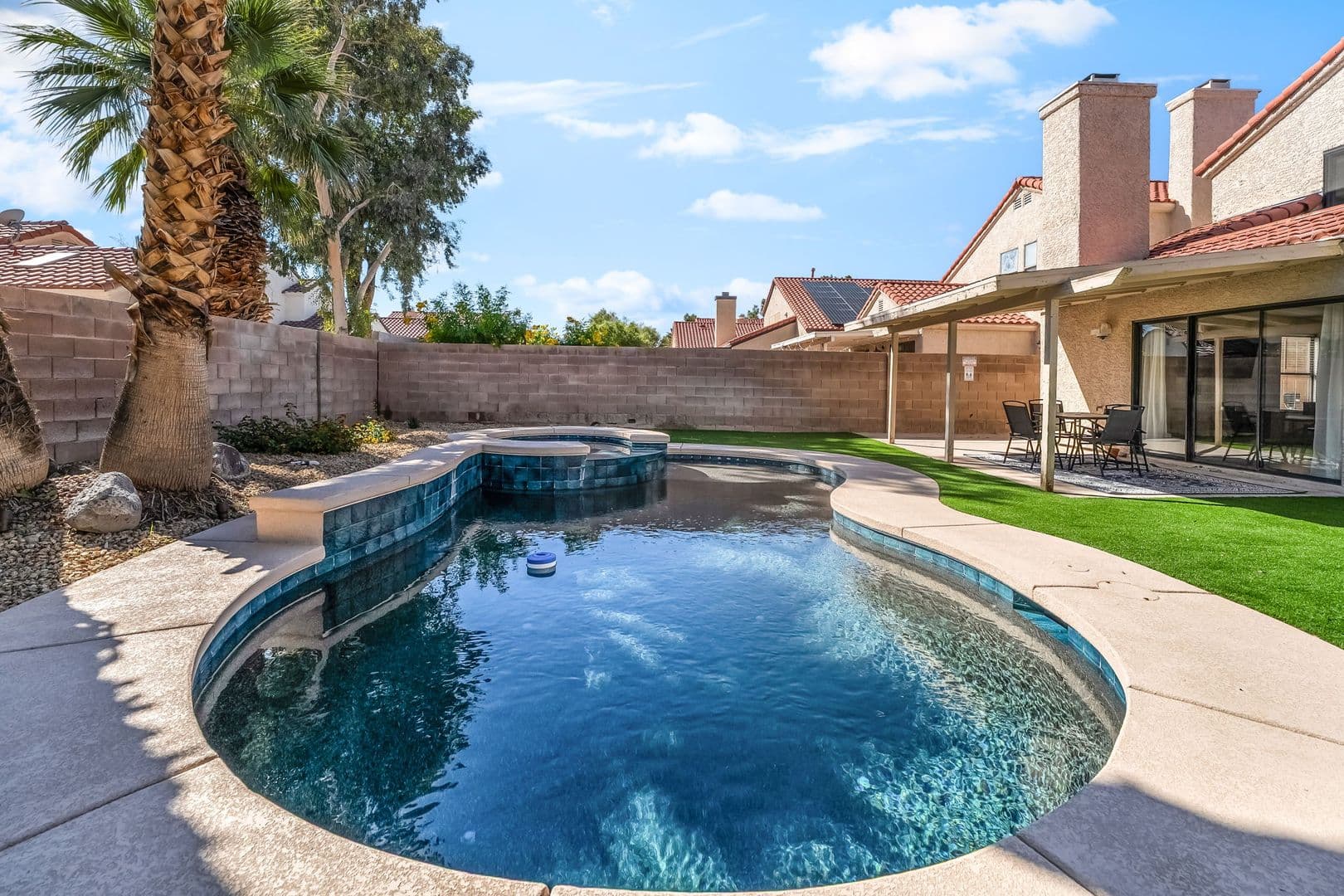 Henderson House: 2717 Lovington Drive