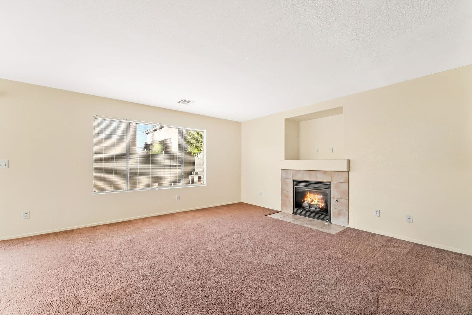 Las Vegas House: 4849 Lone Grove Dr
