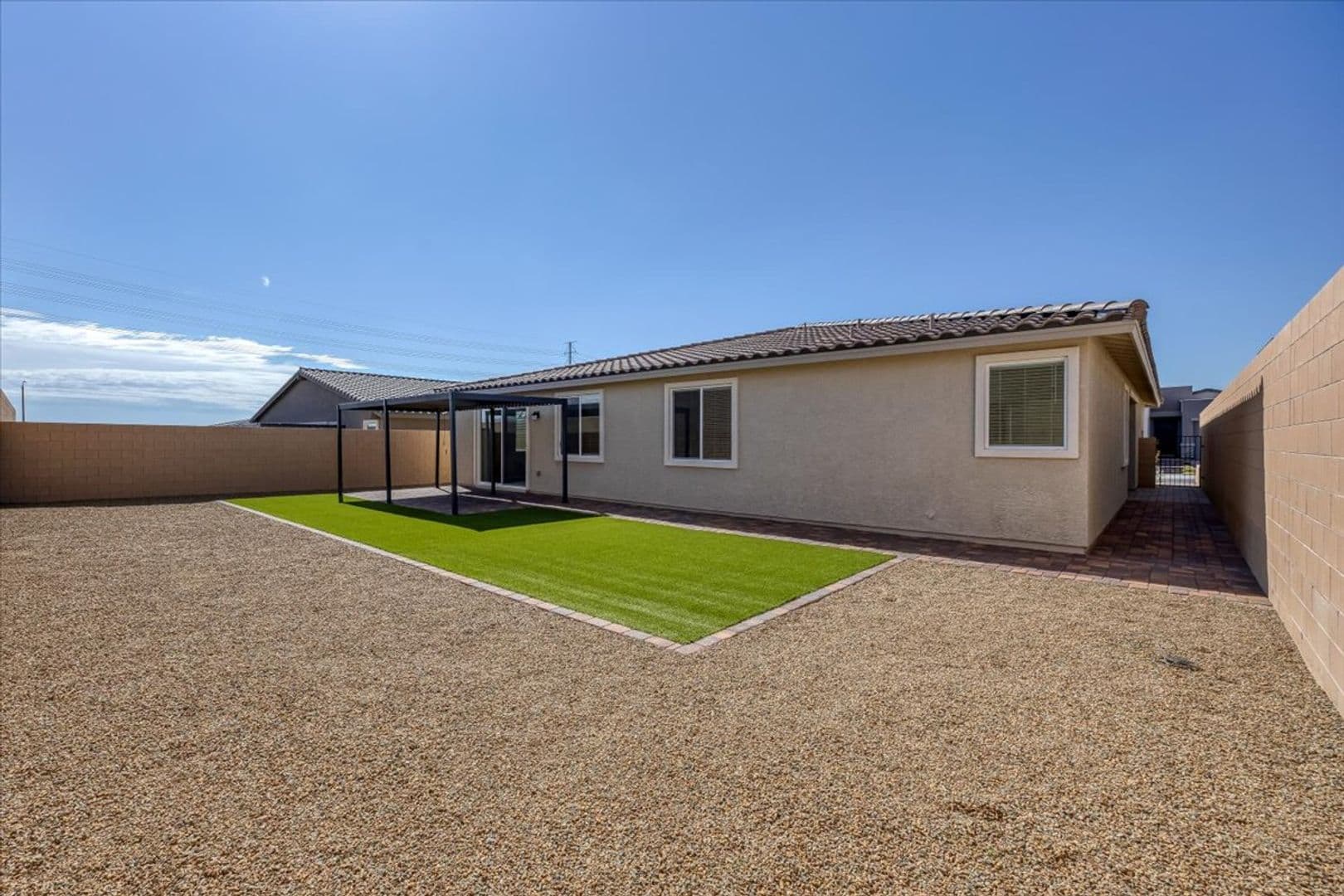 Las Vegas House: 10862 Lewis Pointe Ave