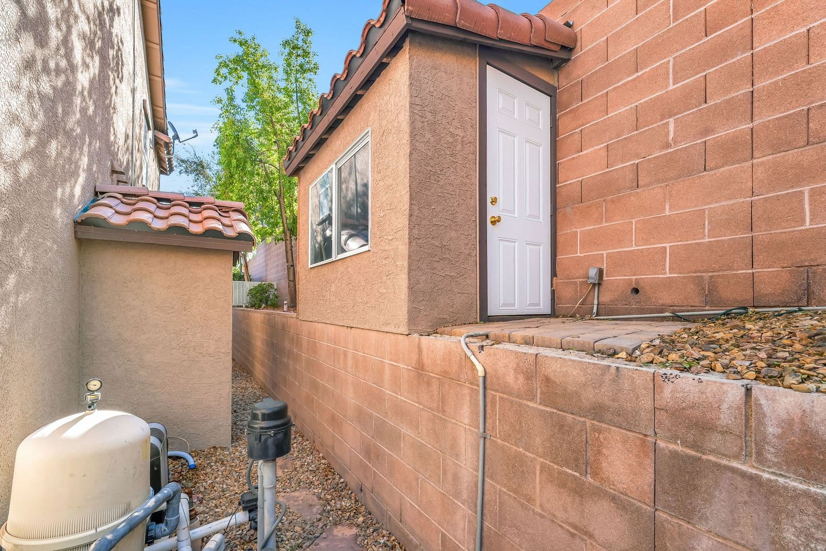 Henderson House: 1153 Orphington Ct